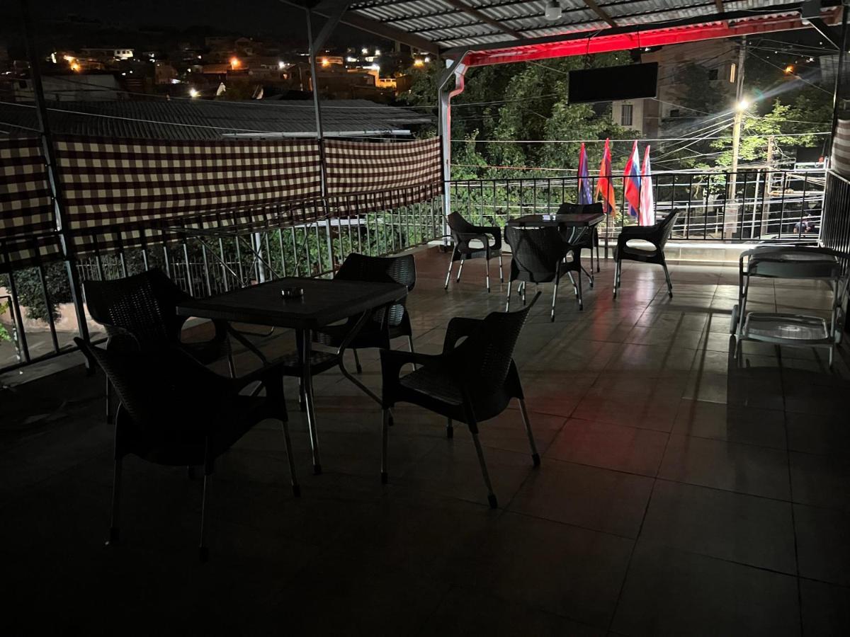 Arm Hotel Yerevan Exterior photo