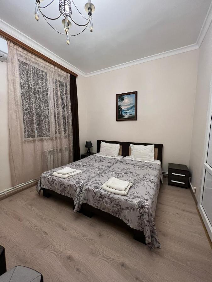 Arm Hotel Yerevan Exterior photo